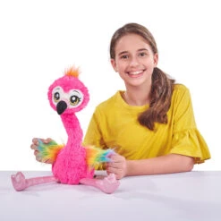 Zuru Pets Alive - Plüsch-Flamingo Frankie -Geschäft Zur Auswahl Von Modespielzeugen 225425 4894680013957 zuru petsalive flamingo frankie 04