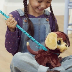 Hasbro FurReal Friends - Walkalots - Große Racker - Hund 10 Hasbro FurReal Friends - Walkalots - Große Racker - Hund -Geschäft Zur Auswahl Von Modespielzeugen 225709 5010993813346 furreal frr walkalots groeracker hund 20