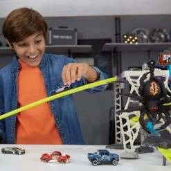 Geschäft Zur Auswahl Von Modespielzeugen -Geschäft Zur Auswahl Von Modespielzeugen 230047 4894680018044 Zuru Rennbahn Spider 01