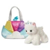 Aurora Plüsch Katze - Mit Tasche Regenbogen 2 Aurora Plüsch Katze - Mit Tasche Regenbogen -Geschäft Zur Auswahl Von Modespielzeugen 239612 4016096442217 aurora pluesch katze in tasche2